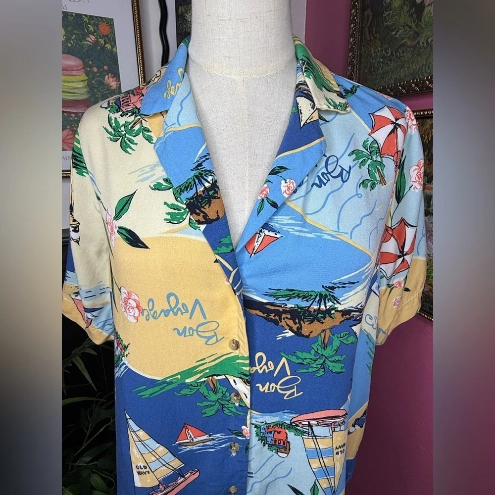 NEW Old Navy Women’s Button-Down Playa Shirt “Bon Voyage” Print Blue Sz S